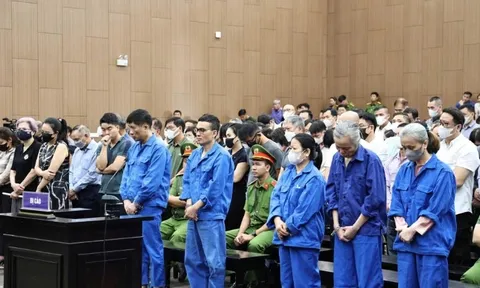 Bị cáo đánh bạc hàng triệu USD trong khách sạn Pullman nói 'hoàn cảnh gia đình rất khó khăn'