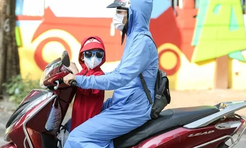Cho trẻ em ngồi phía trước xe máy có thể bị phạt đến 10 triệu đồng
