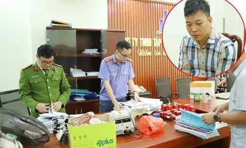 Khám xét, bắt giám đốc Phan Văn Khiến và kế toán Nguyễn Thị Phương