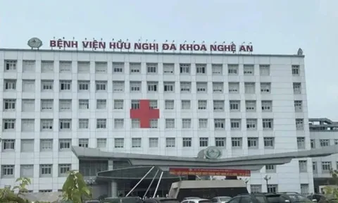 Một bệnh viện thông báo tuyển dụng 268 viên chức