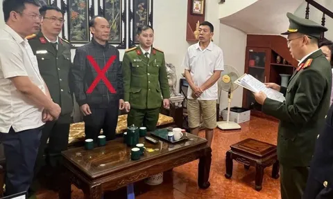 Bắt tạm giam công chức Trần Xuân Hội