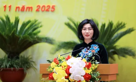 Bà Phùng Thị Hồng Hà làm Chủ tịch HĐND thành phố Hà Nội