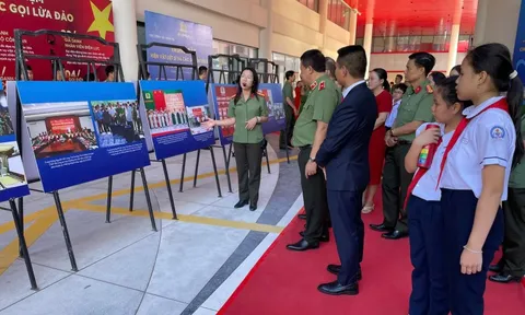 Triển lãm ảnh phòng chống buôn bán người, bạo lực ở Khánh Hòa