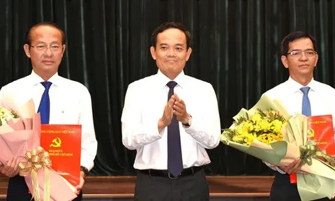 Điều động, chuẩn y hai Ủy viên Ban Thường vụ Thành ủy TPHCM