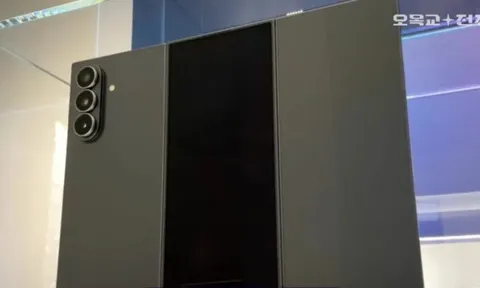 Lý do điện thoại gập ba của Samsung đáng chờ đợi