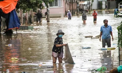 Mưa lũ làm 85 người chết và mất tích, người dân đang cần thuốc men, hoá chất