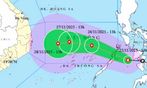 Áp thấp nhiệt đới di chuyển nhanh hơn, sắp mạnh thành bão giật tới cấp 12, hướng vào đâu?
