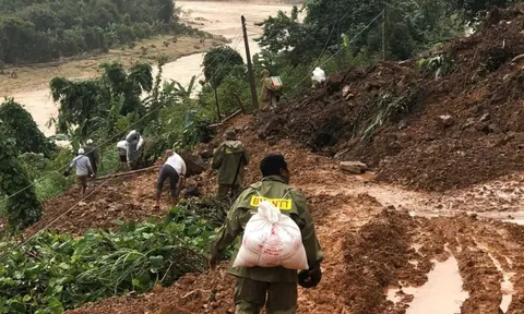 Sớm ổn định cuộc sống người dân vùng lũ
