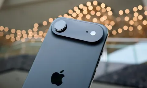 Ngôi sao thiết kế rời khỏi Apple