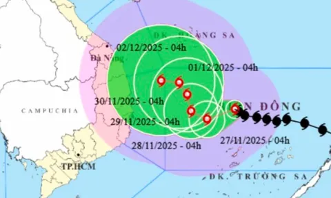 Bão số 15 mạnh lên, giật tới cấp 15, đổi hướng từ ngày 28-11