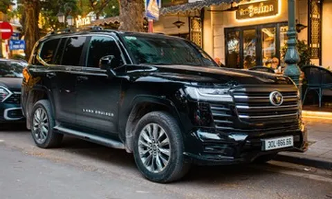 Mua xe sang Toyota Land Cruiser, đại gia Hà Nội gắn biển số tứ quý 6 giá 1,5 tỷ