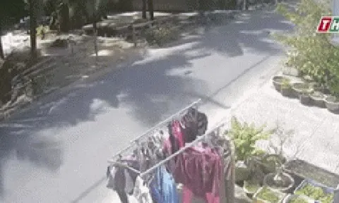 Một cán bộ công an tử vong do vướng dây cáp sà xuống đường: Camera ghi diễn biến lúc 10 giờ 45 phút