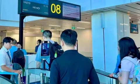 Đi máy bay bằng VNeID và kiosks: Thông thoáng, nhẹ tênh