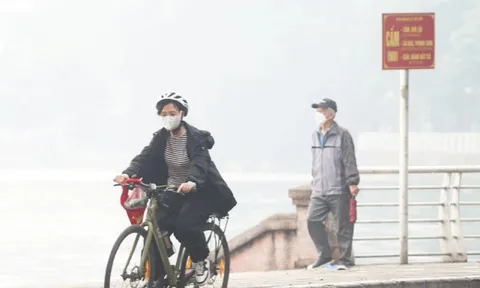 Hà Nội triển khai drone theo dõi, phun sương dập bụi giảm ô nhiễm không khí