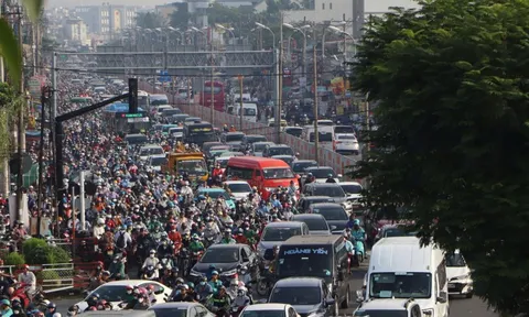 Mạnh tay siết chuẩn khí thải với xe đời cũ