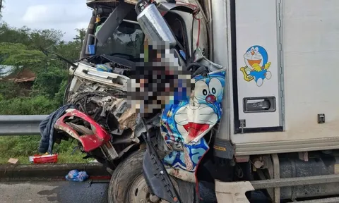 Hiện trường vụ tai nạn chết người trên đường cao tốc ở Đà Nẵng