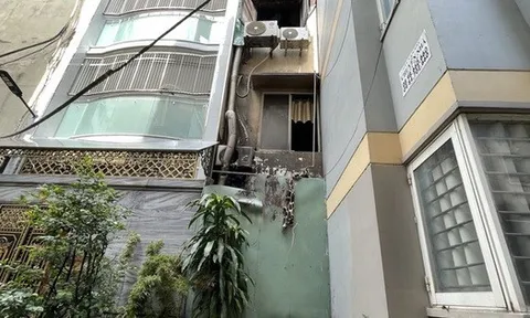 2 cô gái nói về quyết định nhảy từ cửa sổ tầng 3 xuống đất để thoát nạn chỉ sau một câu nói