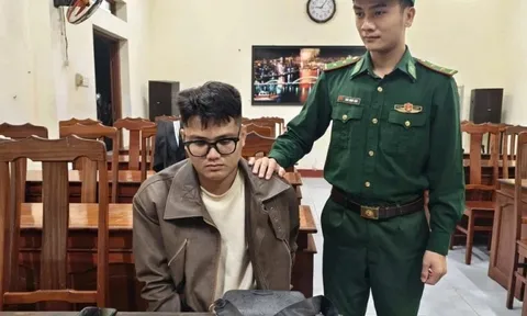 Bắt Nguyễn Quang Hải sinh năm 2000