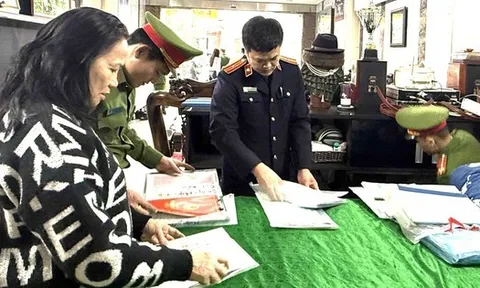 Hé lộ chiêu trò trốn thuế của tiệm vàng nổi tiếng Thanh Hóa