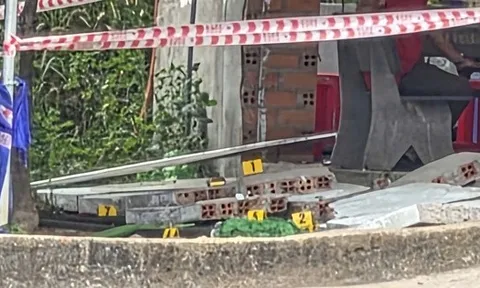 Sập tường căn-tin, 2 học viên thương vong trong khi chờ sát hạch lái xe