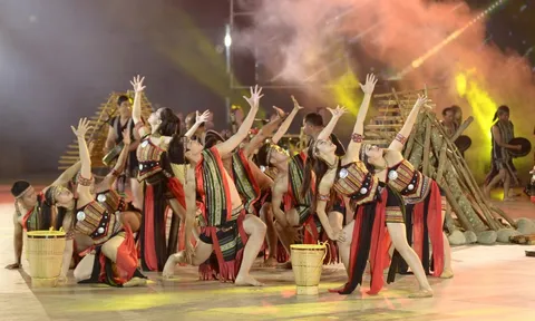 Hình ảnh Đà Lạt rộn ràng trong đêm 20-12