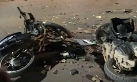 Hai xe máy tông trực diện, 3 người tử vong