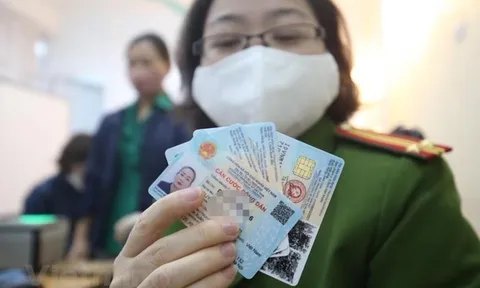 3 độ tuổi bắt buộc đổi CCCD gấp trong năm 2026, chậm trễ sẽ bị phạt tiền và "đóng băng" tài khoản ngân hàng