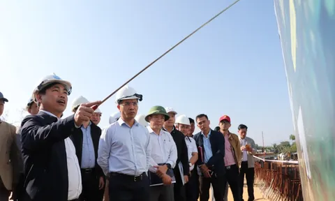 Chủ tịch Đà Nẵng nêu lý do đi kiểm tra dự án ngày nghỉ Tết Dương lịch