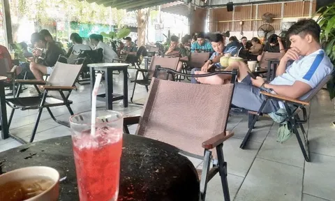 Quán cà phê không khói thuốc lá điện tử