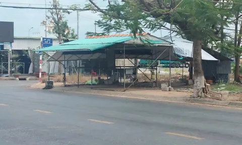 Chính thức tháo dỡ 3 chốt thu phí ở Núi Sam