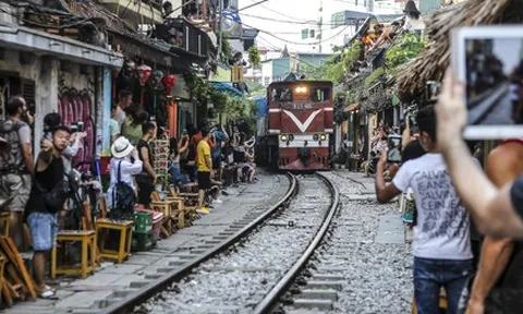 Đề xuất dừng chạy tàu qua "phố cà phê đường tàu"