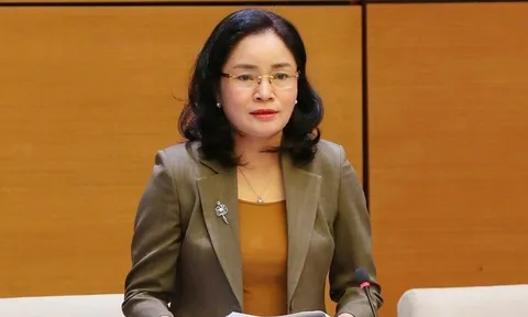 Không cấp thẻ nhà báo cho người làm việc tại tạp chí khoa học