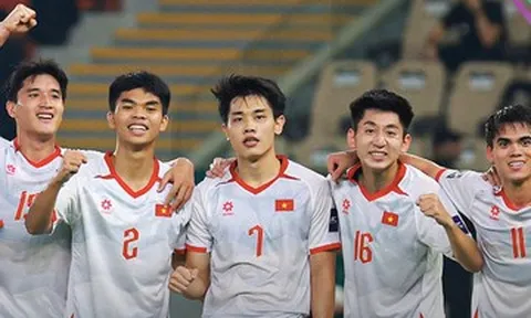 Sao Việt vỡ òa niềm vui sau chiến thắng lịch sử của U23 Việt Nam