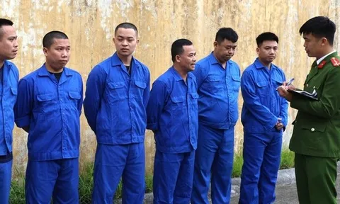 "Đánh sập" đường dây cá độ bóng đá giao dịch lên tới 1.200 tỉ đồng