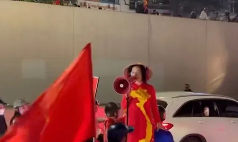 Công an vào cuộc vụ người phụ nữ hô hào đám đông đua xe sau trận thắng của đội tuyển U23