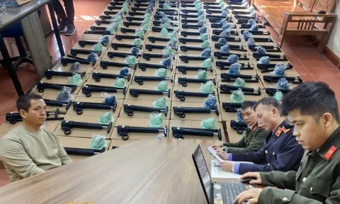 Khám xét kho hàng, bắt giam 'ông trùm' Dương Ích Phong, tịch thu số tang vật cực kì nguy hiểm