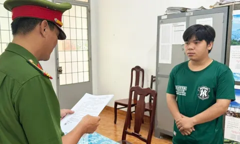 Bắt tạm giam một shipper hiếp dâm bé gái 12 tuổi