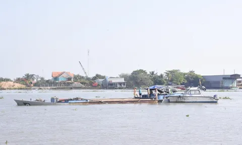 Công an tỉnh Đồng Tháp bắt quả tang 5 vụ vận chuyển cát lậu trong đêm