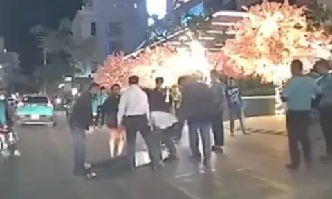 Hé lộ nguyên nhân tài xế bị đấm gục ở Gold Coast Nha Trang