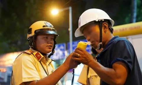 Sau khi uống rượu bia, đi bộ về nhà vẫn có thể bị phạt tiền?
