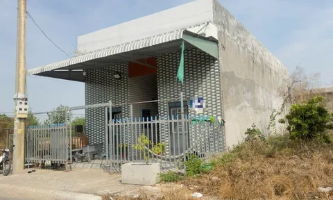 Nữ nghi phạm 16 tuổi dùng kéo giết người tại phòng trọ