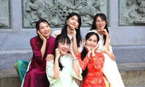 Sắc áo dài nhuộm rực “làng người Hoa”