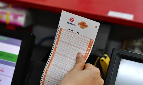 32 vé Vietlott trúng giải nhất tối 28 Tết