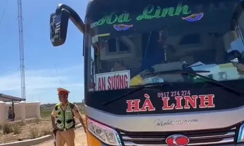 Tin nhắn của người dân giúp CSGT phát hiện xe giường nằm nhồi nhét người trên cao tốc