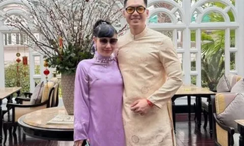 Trương Nam Thành khoe vợ đại gia lớn hơn 15 tuổi, Phương Oanh gây chú ý