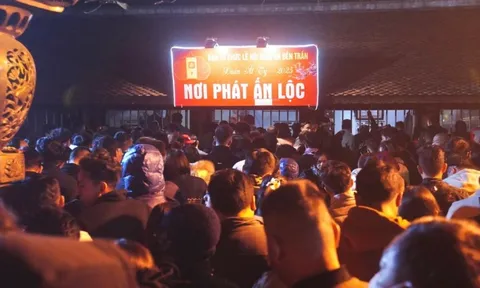 Đền Trần đổi giờ phát ấn Xuân Bính Ngọ 2026