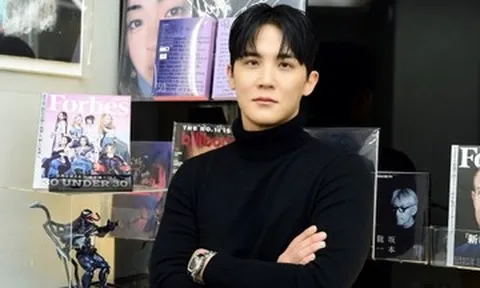 Công ty lên tiếng giữa bê bối nam ca sĩ 40 tuổi bị bắt khẩn cấp