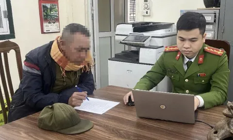 Xử lý tài xế xe ôm "chặt chém" 1 triệu đồng của nữ du khách người Mỹ