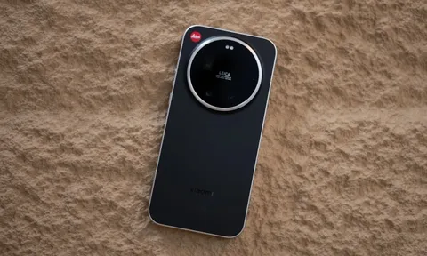 Điện thoại Xiaomi đắt hơn Apple, Samsung ở Việt Nam