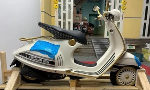 Xe máy bản đặc biệt giá đắt đỏ vài trăm triệu, hút khách đại gia tại Việt Nam